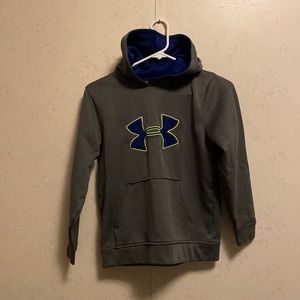 EUC youth medium Under Armour hoodie!
